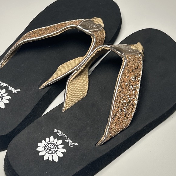 Yellow‎ Box Women's 6.5 Bling Sandal Gold Sequins Flip Flops Thongs - Picture 4 of 8